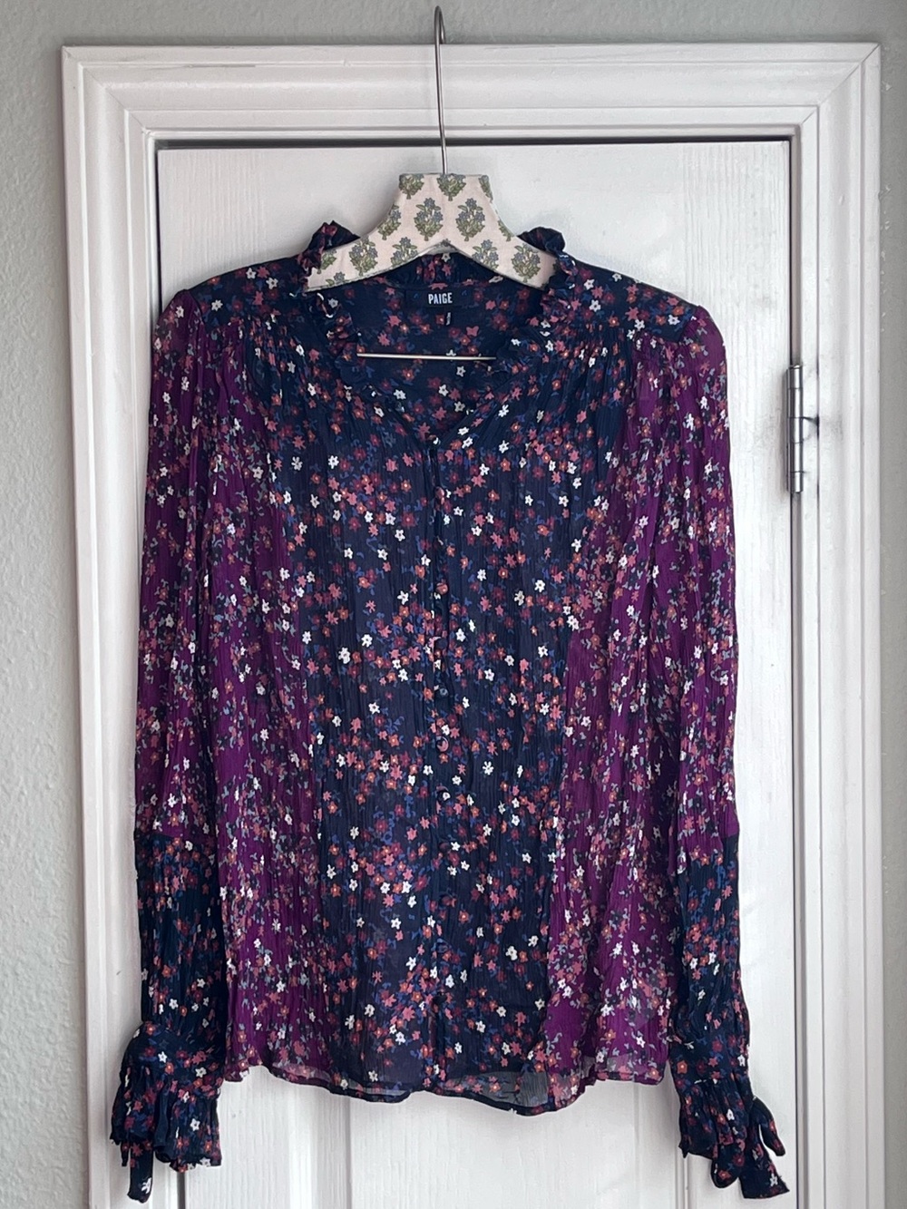 PAIGE Dorothy 100% Silk Floral Ruffle Blouse Navy Purple Women’s Size Small